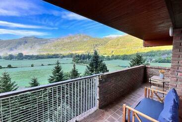 관광객 아파트 Fantástico Apartamento Con Vistas En Esterri