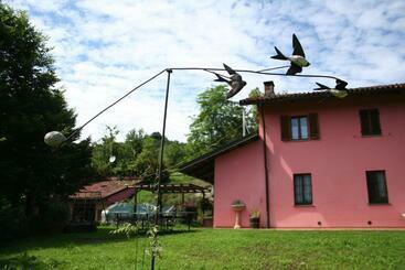 Bed and Breakfast Cascina Nel Bosco