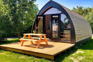 Apartamentos turísticos Pod Huisje Met Hottub