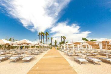 מלון דירות Reem Residence