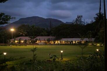 منتجع Oleander Farms, Karjat