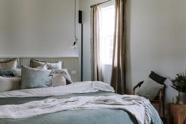 فندق The Benev   Wellness Accommodation And Spa Beechworth