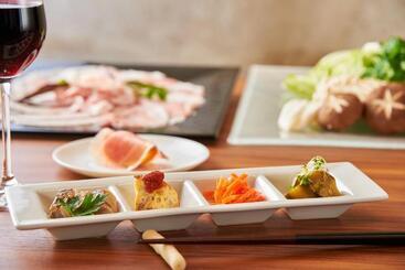 בית מלון כפרי 天  Tin