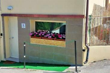 پانسیون La Lupinella Room