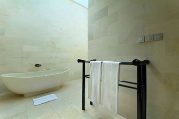 Majestic Point Villas