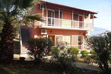 Ilias Apartments Dassia By Hotelius