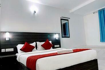 Hotel Skylark Holidays Munnar