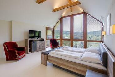 Отель Villa Golf Cihelny