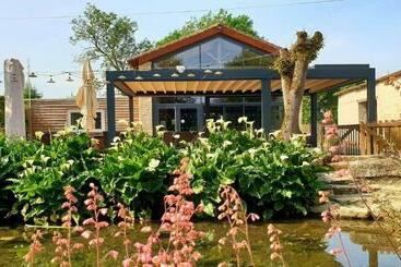 ペンション Le Petit Courault