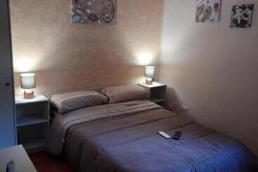 مبيت وإفطار La Cycas