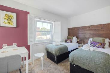 מלון דירות Folkestone 8