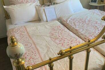 住宿加早餐  Wellness Am Wald Wellness Behandlungen & Frühstück Auszeit Im Odenwald