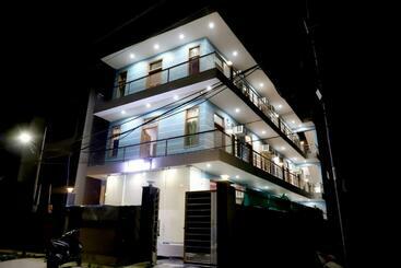 هتل The Horizon Inn