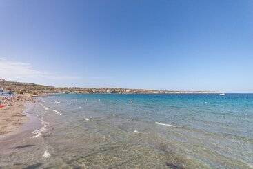 آپارتمانهای توریستها Pool & Sea Merill Apartments Mellieha Happy Rentals