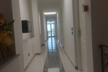 민박 Resort Atlantis