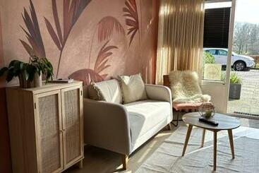 Пансион Zwikker Aan De Haven