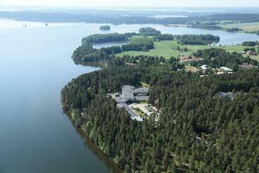 בית מלון כפרי Hyvinvointikeskus Apila