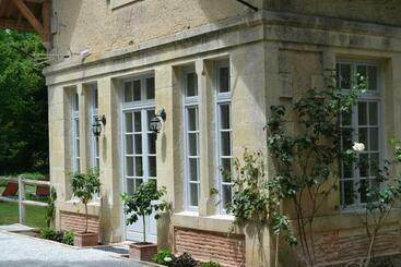 膳宿费 L Orangerie, Château St Justin