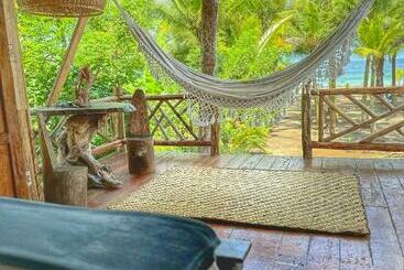 هتل Tortuga Bay Eco