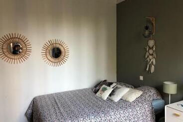 Ferienwohnungen Une Charmante Maison De Famille Proche Centre Historique