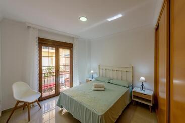 شقق خاصة سياحية Apartamento Céntrico Sibarys   2 Dormitorios  Calle Pintada