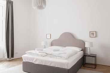 آپارتمان‌های توریست‌ها Heymi Apartments Zentagasse