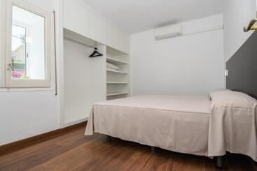 ツーリストアパートメント Rentalmar Villa Covamar Families Only