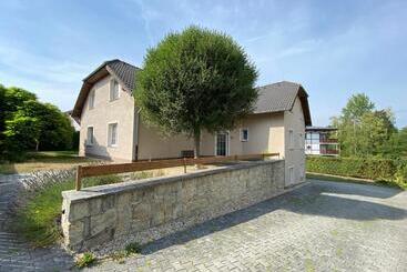 בית מלון כפרי Vila Heda