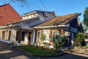 בית מלון כפרי Duclout Comforty