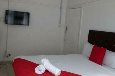 ペンション Linze Lodge