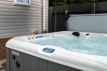 ツーリストアパートメント Woodside Hot Tub Retreat