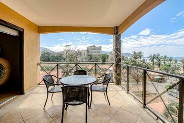 ホテル Bahía Encantada H4