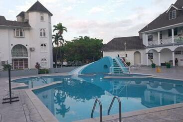 هتل آپارتمان Beach Studio 20