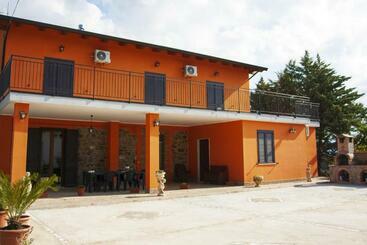 צימר La Casa Sulla Collina