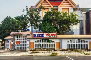 تختخواب و صبحانه Nhà Nghỉ Thiên Minh