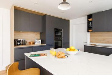 شقق خاصة سياحية Delightful Seaside Hideaway 5 Mins To Beach