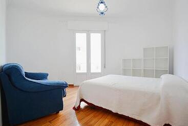 آپارتمانهای توریستها Espacioso Apartamento En Cambados