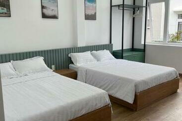 هتل Airport Homestay