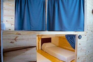 캡슐 호텔 Lead Pods Hostel