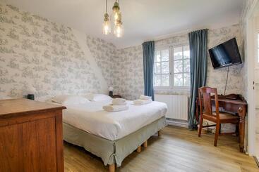 آپارتمانهای توریستها Luxueuse Chaumière 4 Chambres Avec Jardin