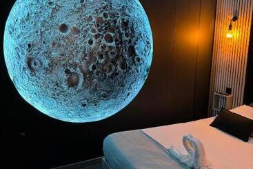 آپارتمانهای توریستها Fullmoon By Cloud