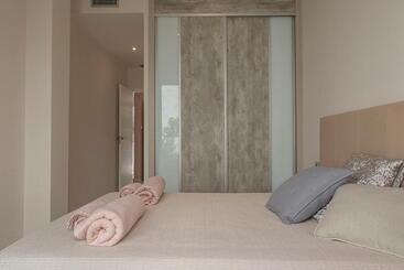 Жильё для туристов Stunning New Build 3 Bed Villa With Private Pool