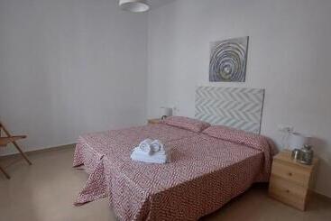 آپارتمانهای توریستها Casa Yerbabuena