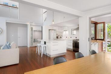 관광객 아파트 Dwyer St Great Family Beach House