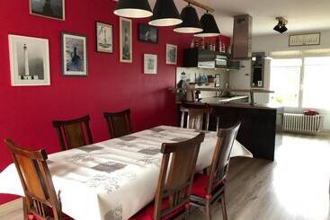 ツーリストアパートメント La Maison Des Phares