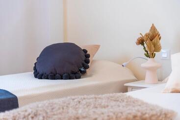 דירות לתיירים Modern Bright And Welcoming Ocean View Apartment