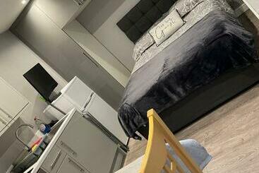 펜션 Bracknell Small Studio