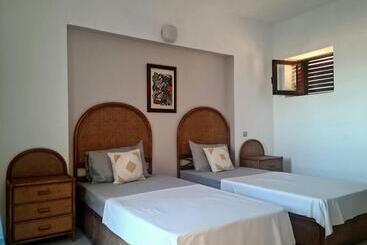 آپارتمان‌های توریست‌ها Splendide Duplex à Mdiq Avec Vue Panoramique