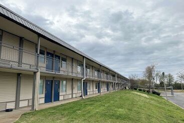 Motel 6 Forrest City Ar