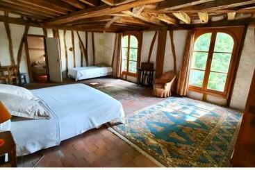 פנסיון Aux Ecuries Du Signe